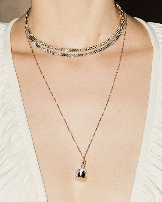 Gold necklace Spikelet with diamonds