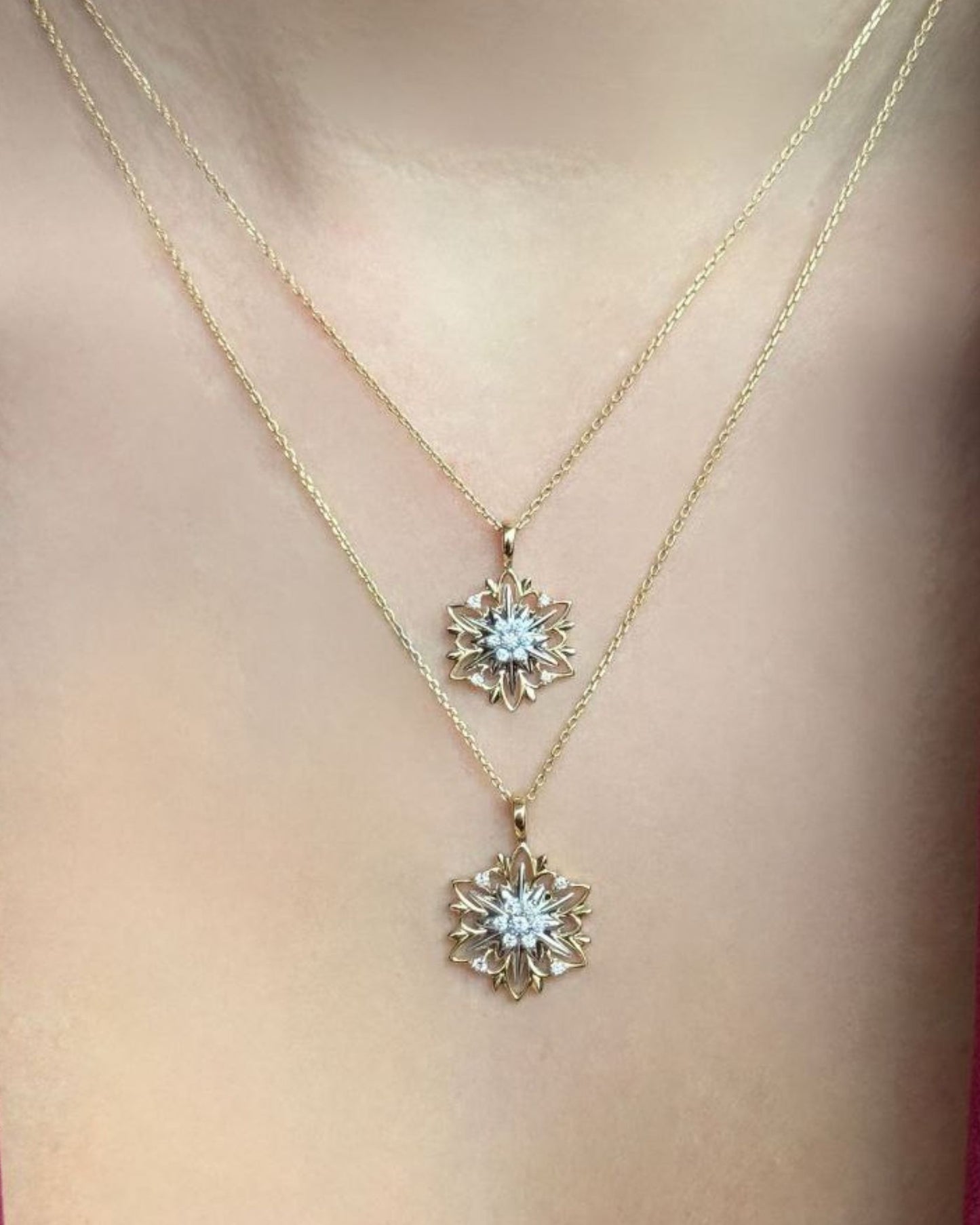 Gold Pendant Edelweiss with diamonds (SIZE M)