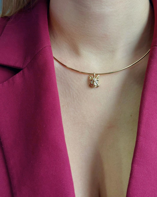 Golden choker Lynx