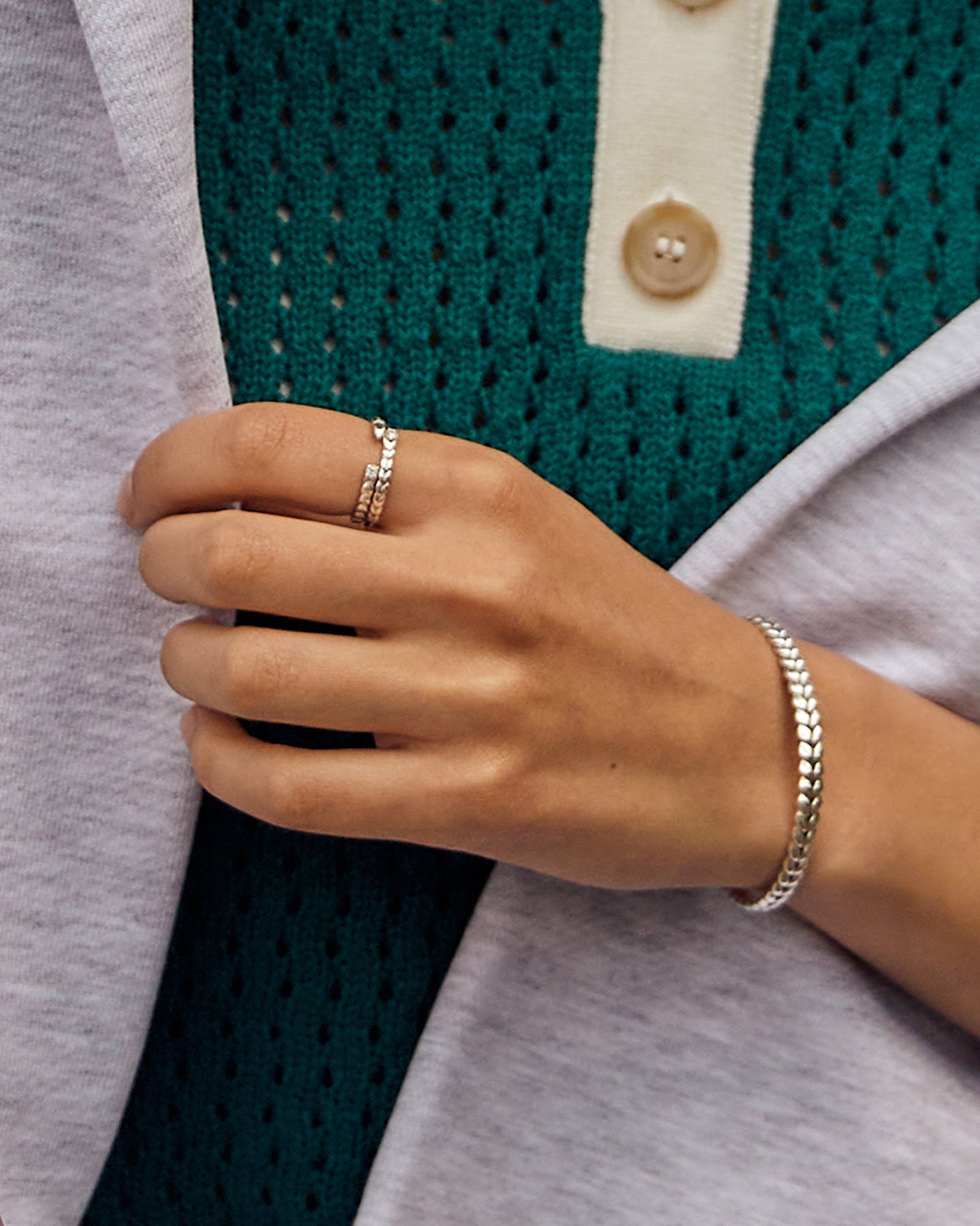 Gold Spikelets mini ring with diamond